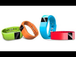 smartwatch tecnologia bluetooth tw64 amarillo frontal